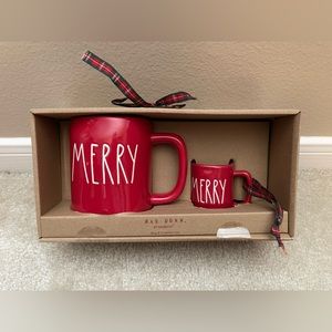 Rae Dunn Christmas Mug Set - Red - MERRY - NEW